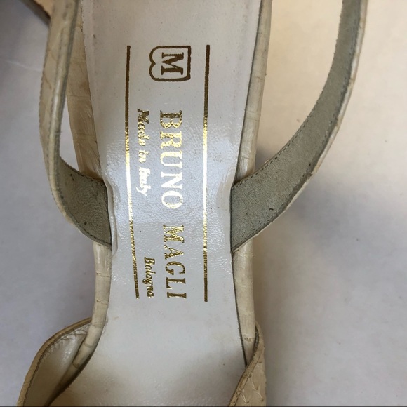 Vintage Bruno Magli Made in Italy Cream Snake Skin Peeptoe Slingback Heels - Picture 8 of 9